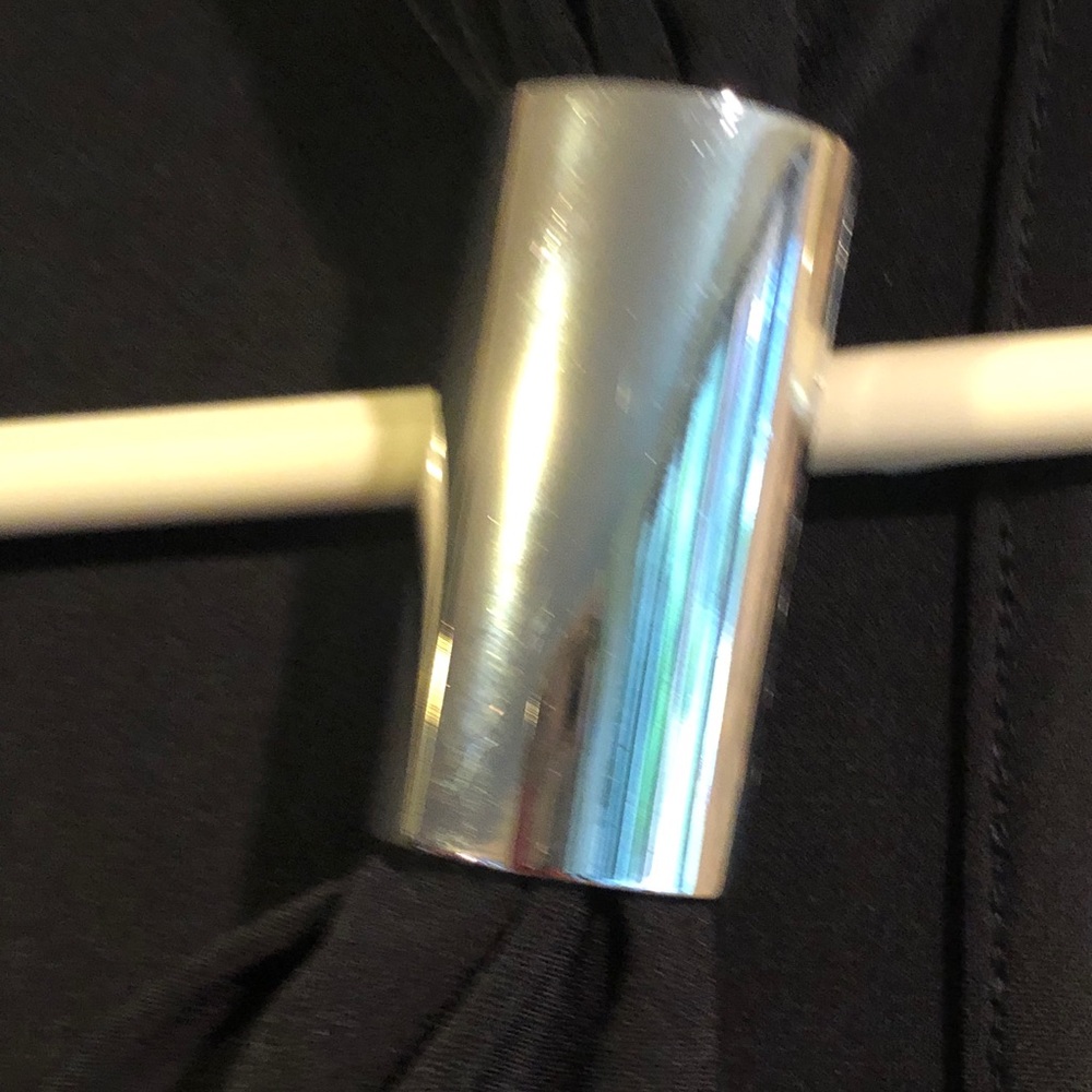 Black Shell Top - Picture 5 of 9
